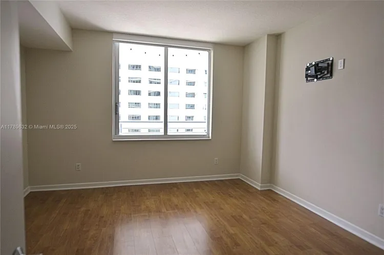 One Miami #1904 image #18