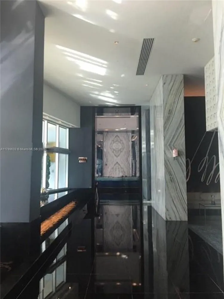 One Miami #1904 image #38