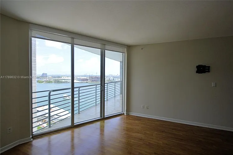 One Miami #1904 image #8