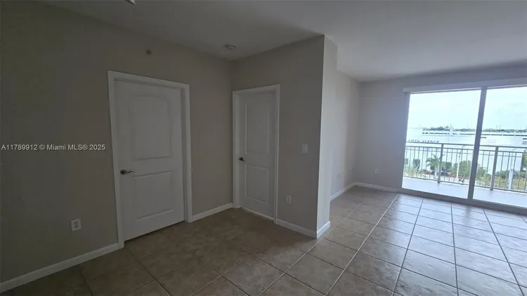 Toscano #611N image #11