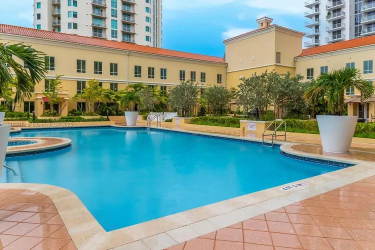 Toscano #611N image #14