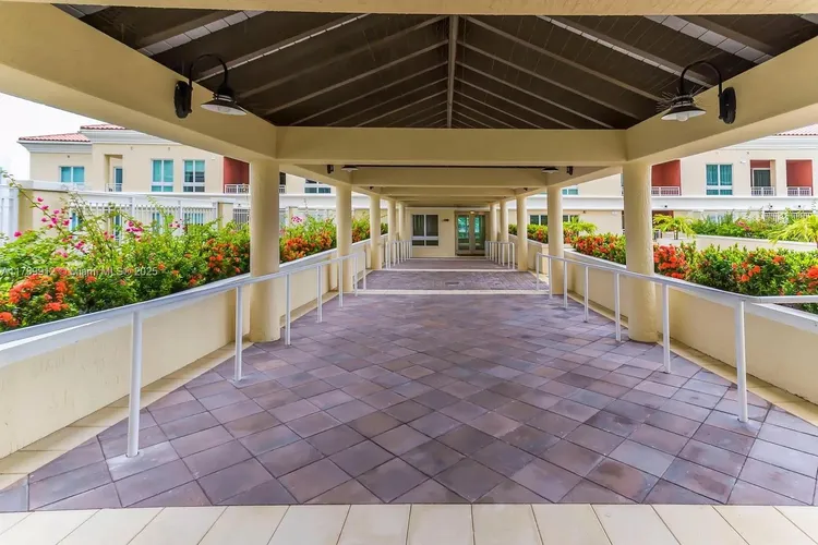 Toscano #611N image #21