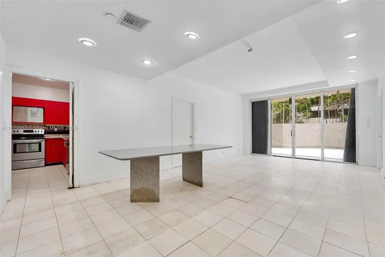 Key Colony III Emerald Bay #138 image #10