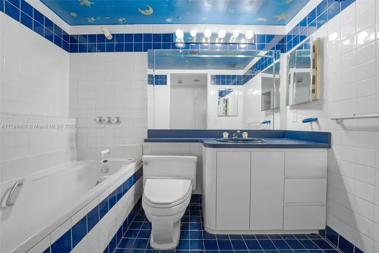 Key Colony III Emerald Bay #138 image #20