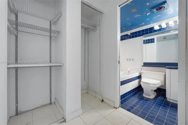 Key Colony III Emerald Bay #138 image #21