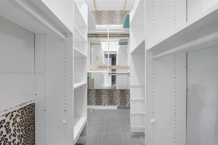 Key Colony III Emerald Bay #138 image #25