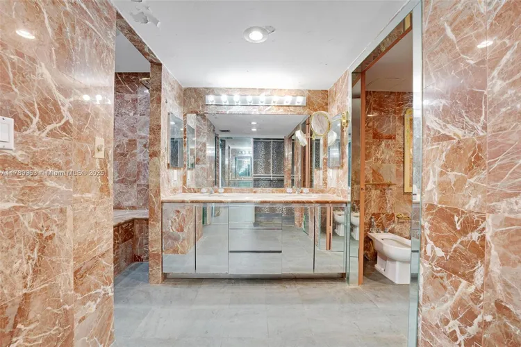 Key Colony III Emerald Bay #138 image #28