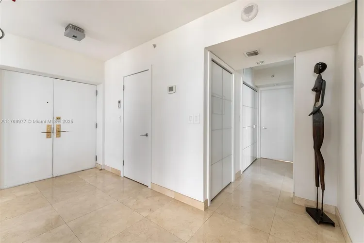 Nine Island Avenue #2101 image #14