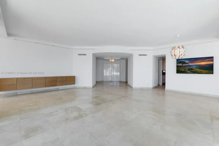 Portofino Tower #405 image #15