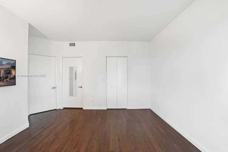 Portofino Tower #405 image #18