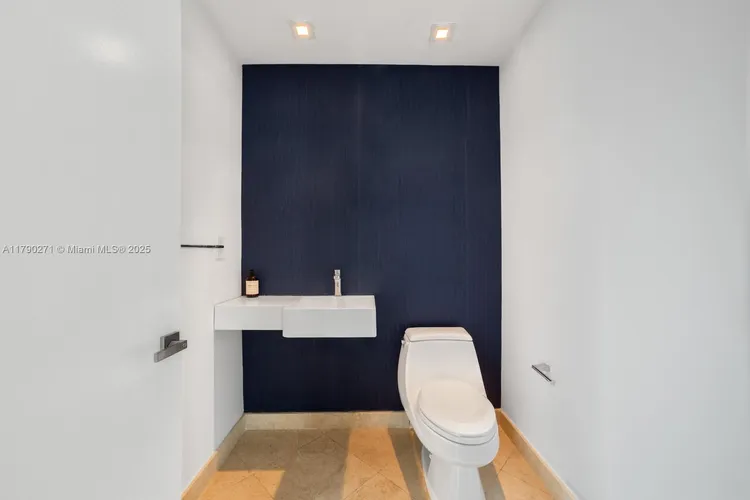 Portofino Tower #405 image #21