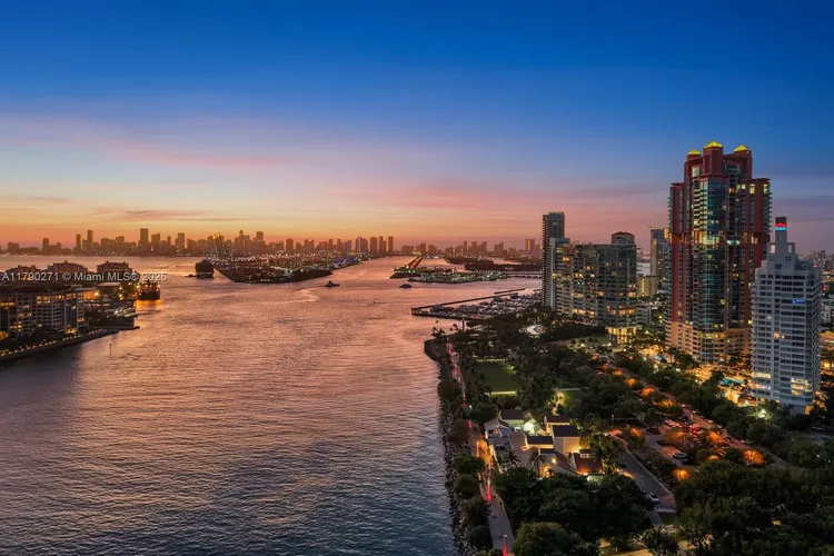 Portofino Tower #405 image #33