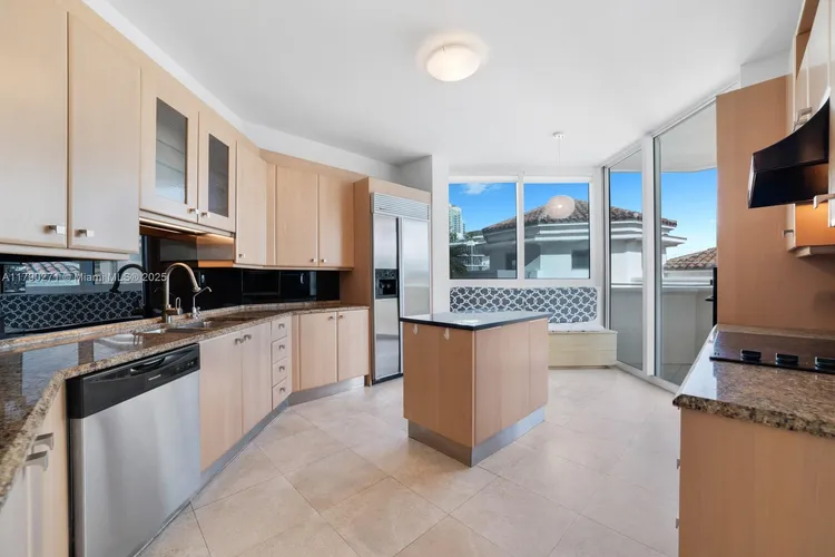 Portofino Tower #405 image #8