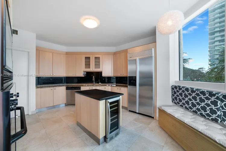 Portofino Tower #405 image #9