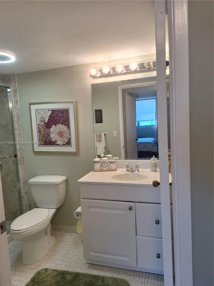 Winston Towers #419 image #21