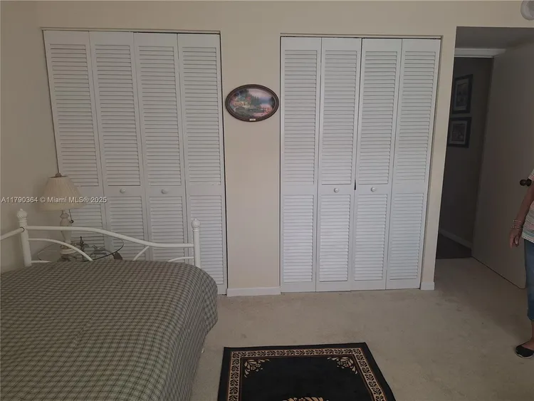 Winston Towers #419 image #23