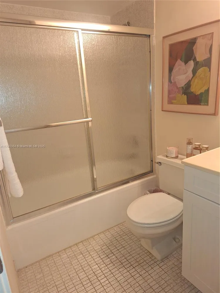 Winston Towers #419 image #28