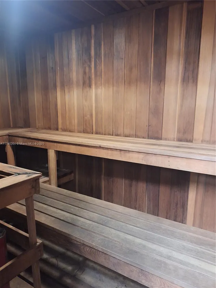 Winston Towers #419 image #41