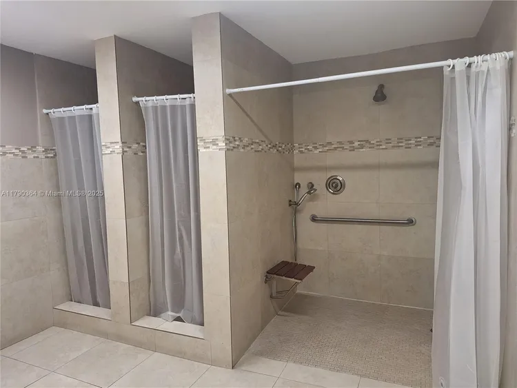 Winston Towers #419 image #42