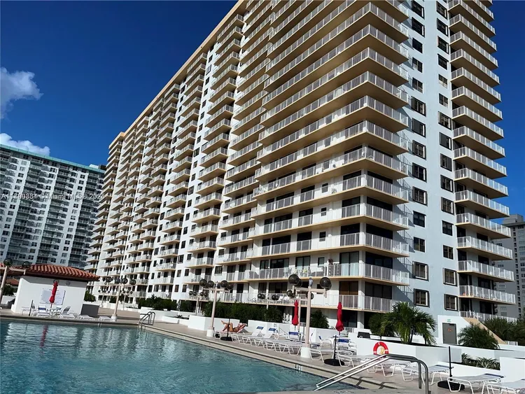 Winston Towers #419 image #46