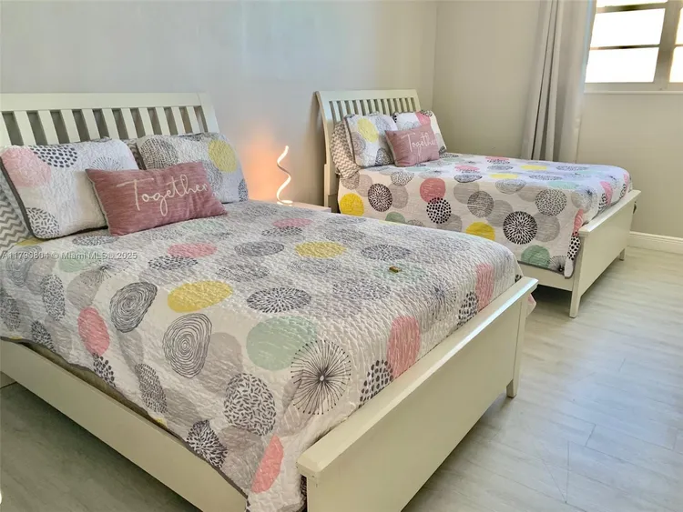 The Tides On Hollywood Beach #8W image #20