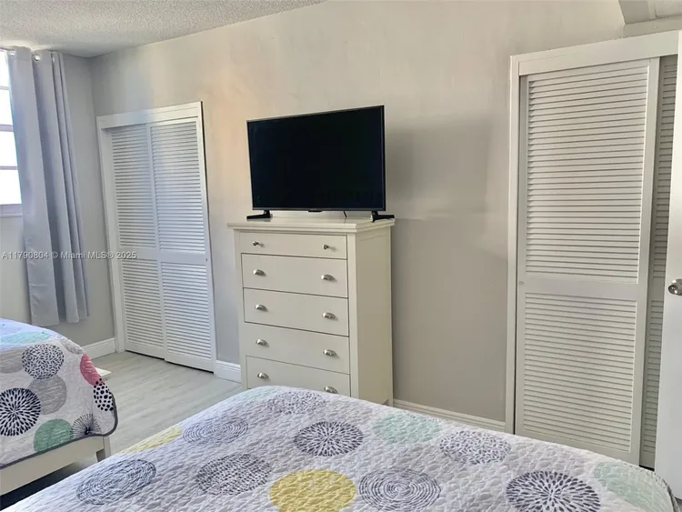 The Tides On Hollywood Beach #8W image #21