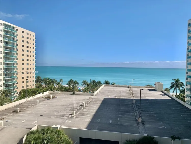 The Tides On Hollywood Beach #8W image #29