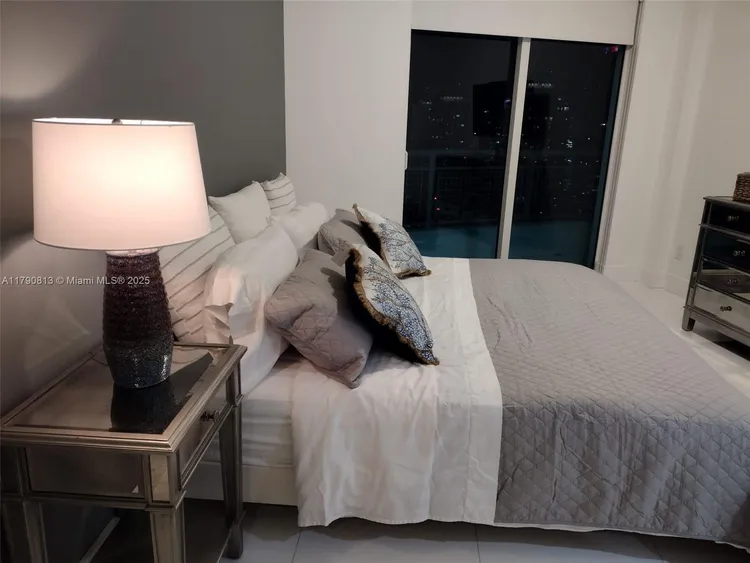 Infinity at Brickell #4218 image #11