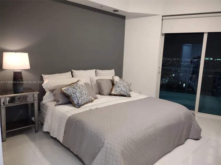 Infinity at Brickell #4218 image #13