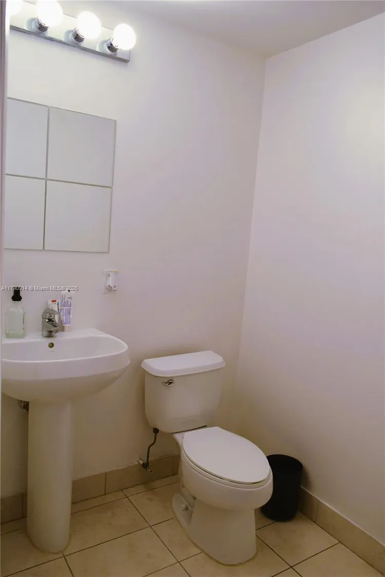 Quantum on the Bay #1909 image #11