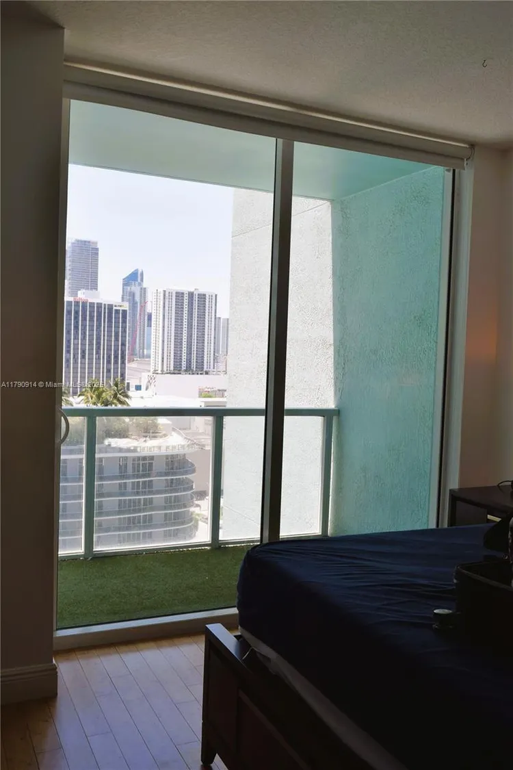 Quantum on the Bay #1909 image #9