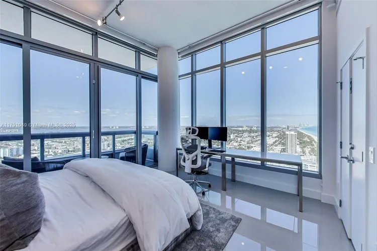 Carillon Condo North Tower #3504 image #22