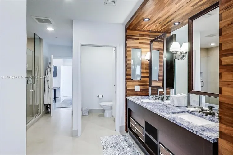 Carillon Condo North Tower #3504 image #25