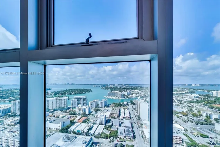 Carillon Condo North Tower #3504 image #41