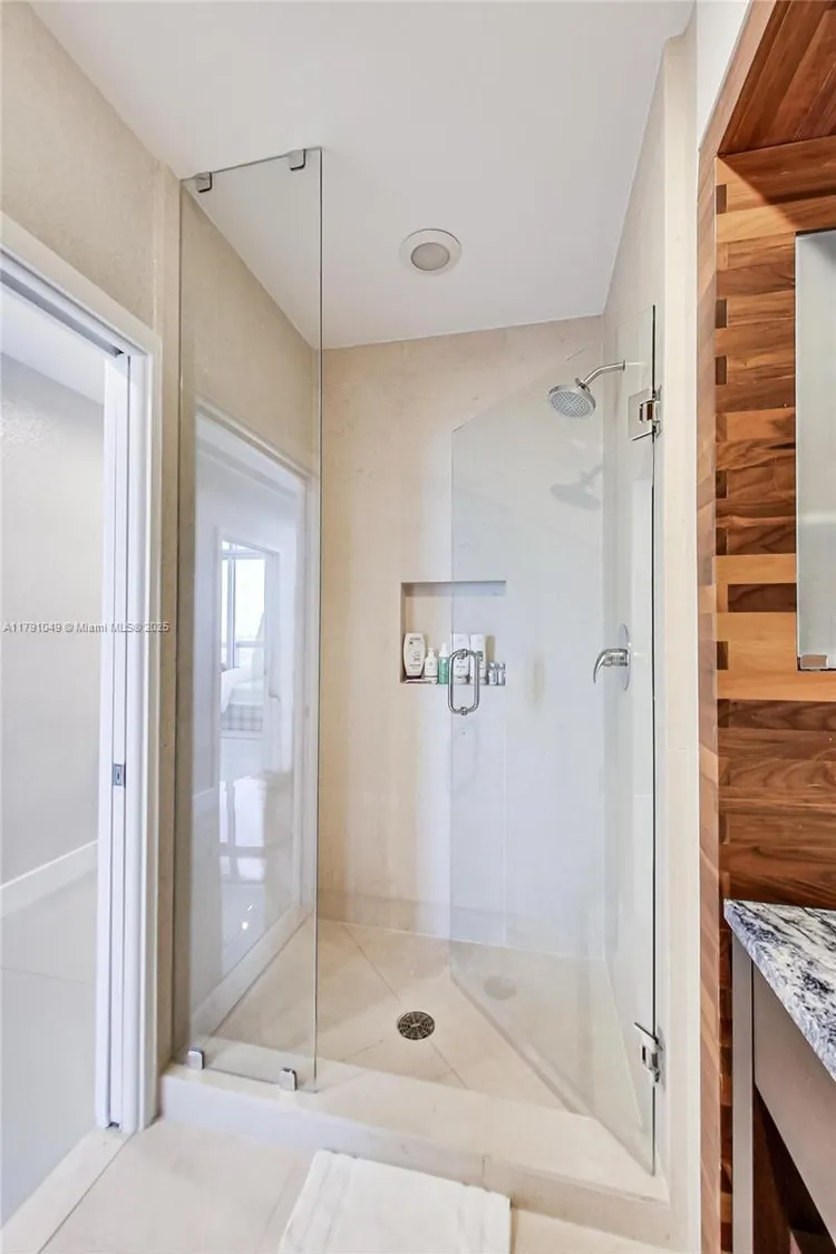 Carillon Condo North Tower #3504 image #43