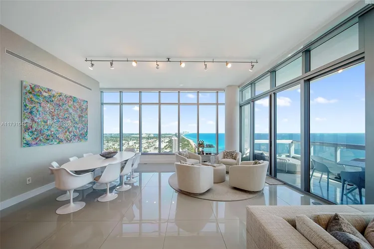 Carillon Condo North Tower #3504 image #6