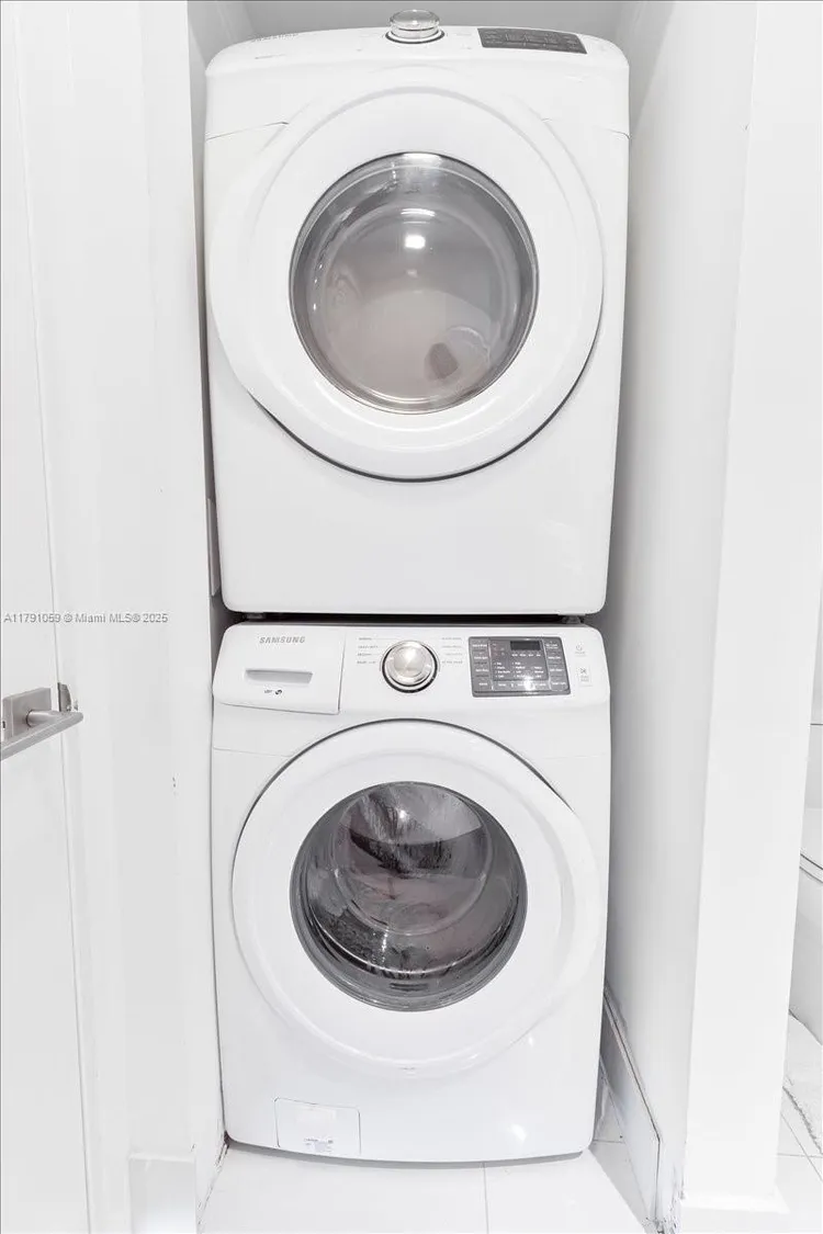 Paraiso Bay #3808 image #29