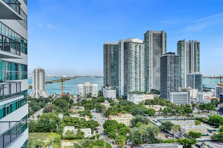 Midtown 4 #H2006 image #18