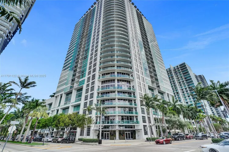 Midtown 4 #H2006 image #21