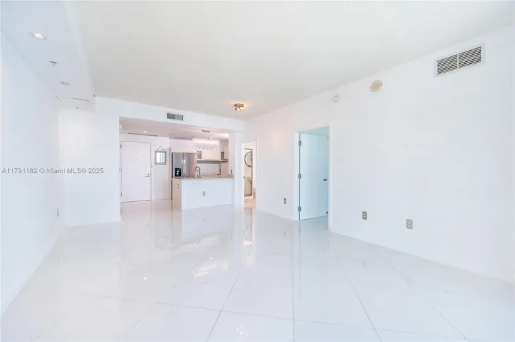 Quantum on the Bay #2816 image #7