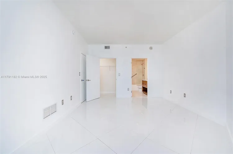 Quantum on the Bay #2816 image #9