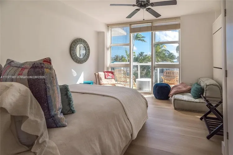 Harbour House #219 image #11