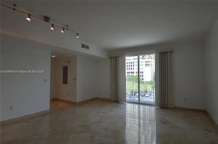 Downtown Dadeland #B314 image #11