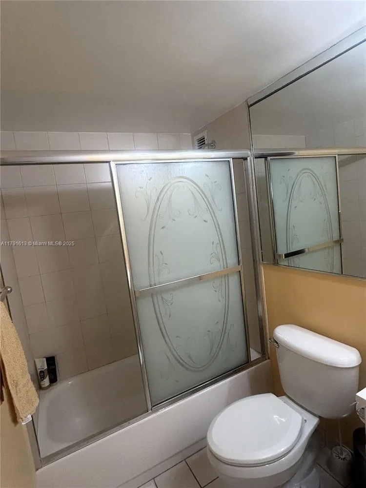 Carriage House #434 image #14