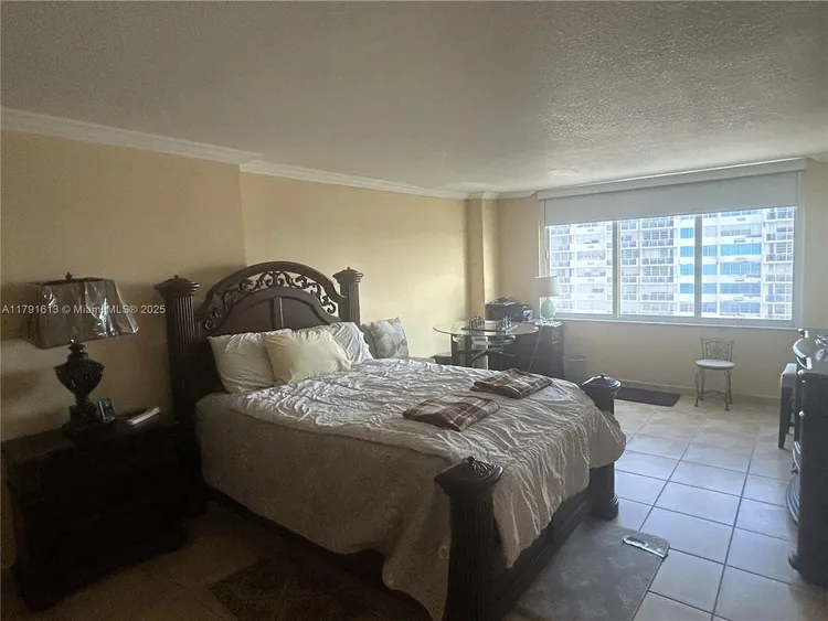 Carriage House #434 image #15