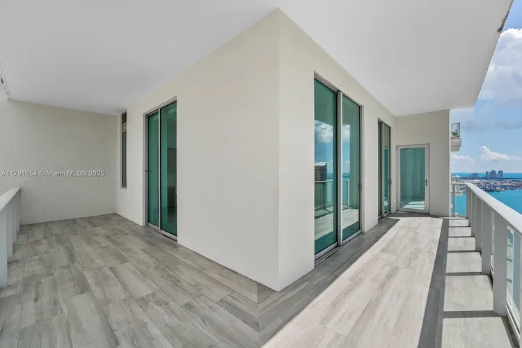 Met1 #PH-3902 image #18