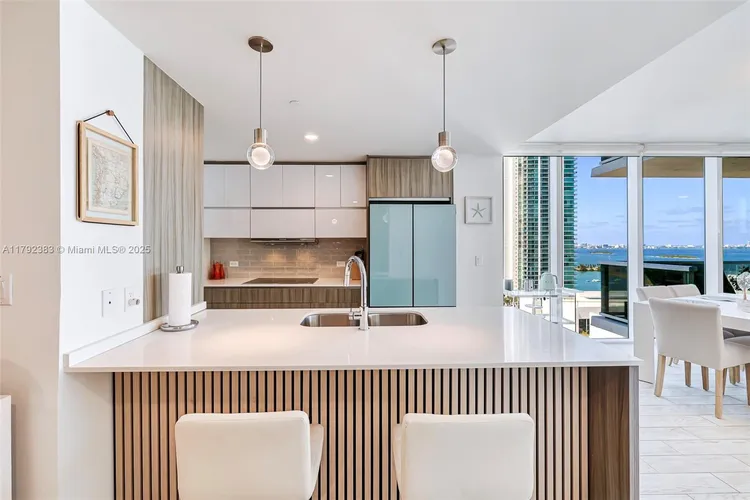 Bay House #2501 image #16