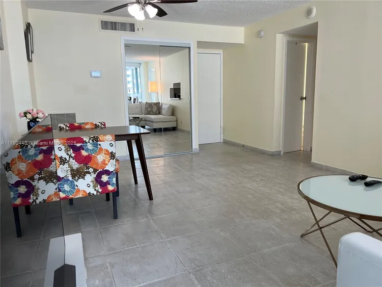 Mirasol Ocean Towers #1405 image #8