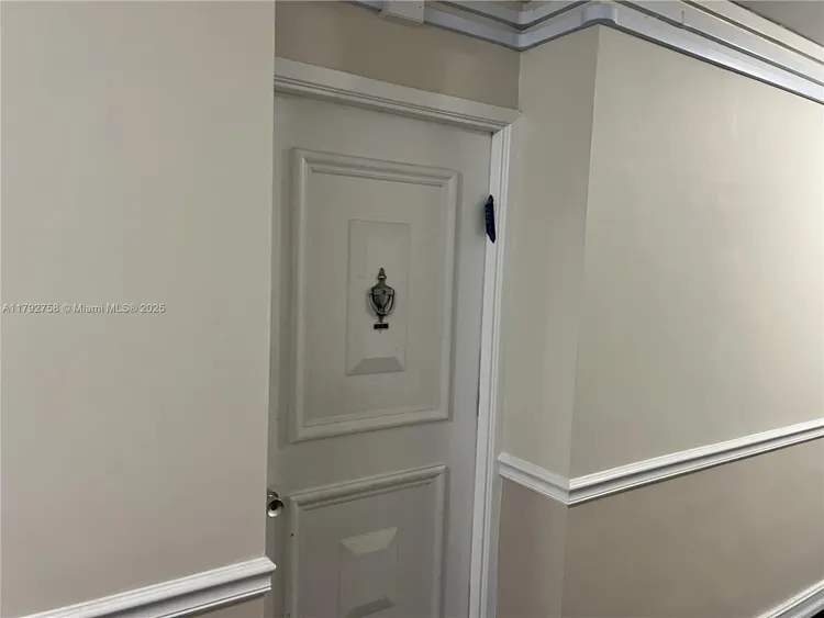 Carriage Club North #214 image #6