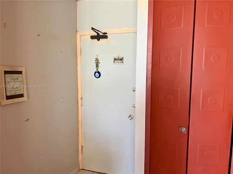 Carriage Club North #214 image #7